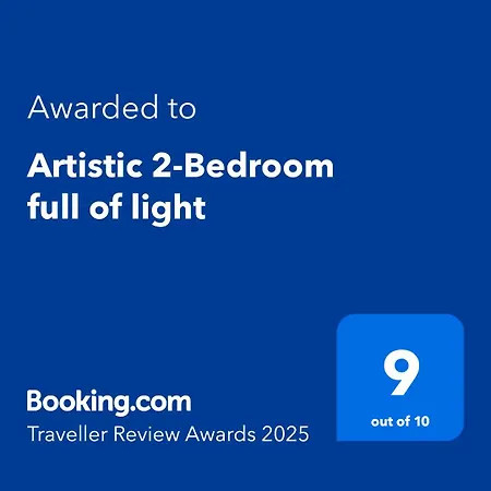 Artistic 2-bedroom Full Of Light 公寓