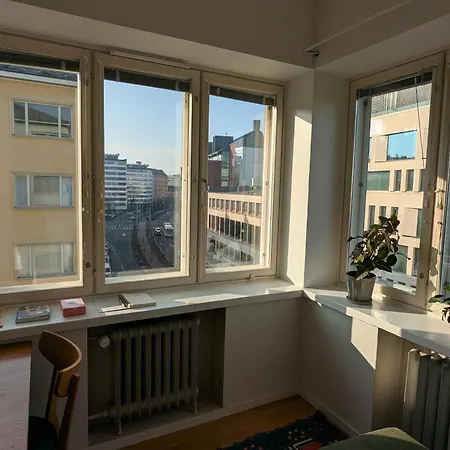 Artistic 2-bedroom Full Of Light Apartman *