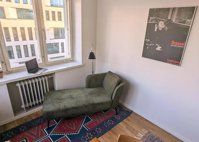 Artistic 2-bedroom Full Of Light *