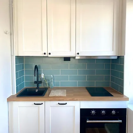 Artistic 2-bedroom Full Of Light הלסינקי