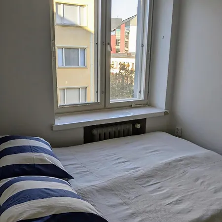 Artistic 2-bedroom Full Of Light